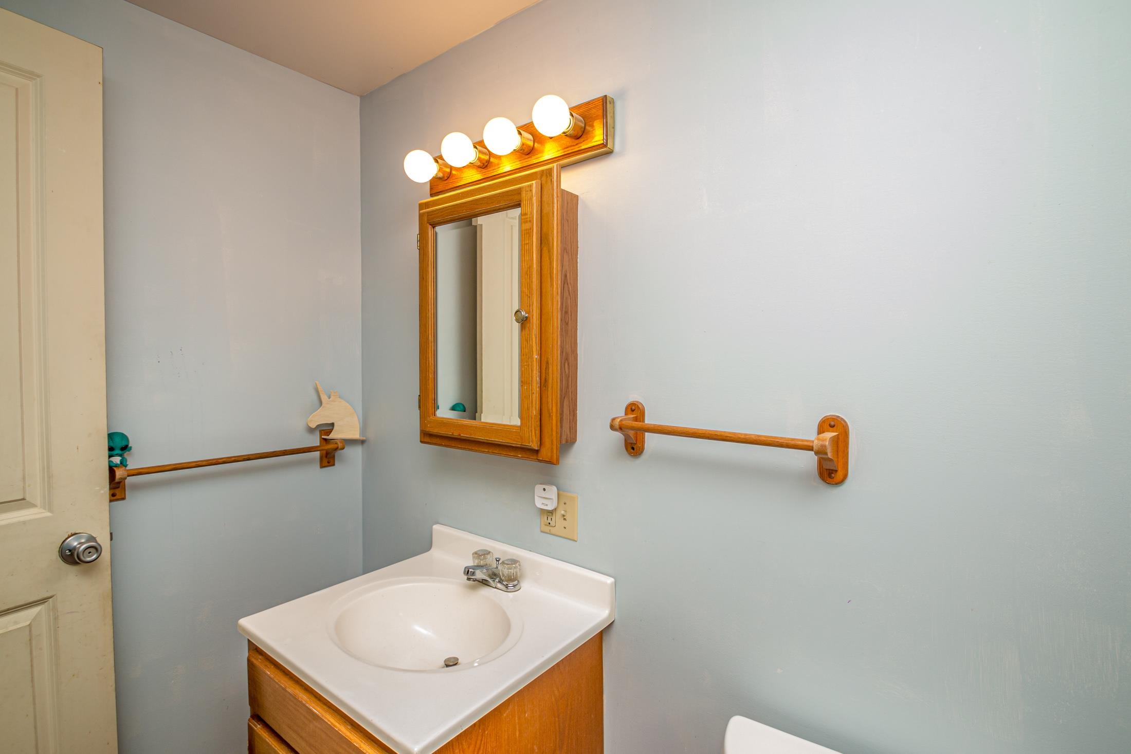 140 Middle Street Lancaster, NH 03584 - Photo 21 of 36