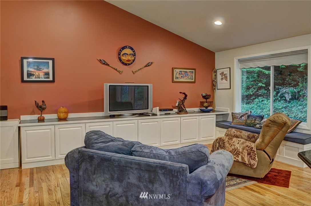 4731 Tree Ridge Lane Northeast Poulsbo, WA 98370 - Photo 11 of 25 Gallery Image 11