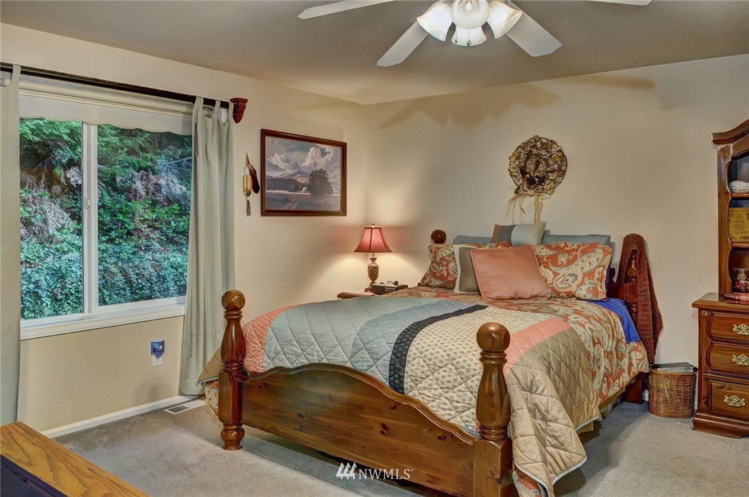 4731 Tree Ridge Lane Northeast Poulsbo, WA 98370 - Photo 13 of 25 Gallery Image 13
