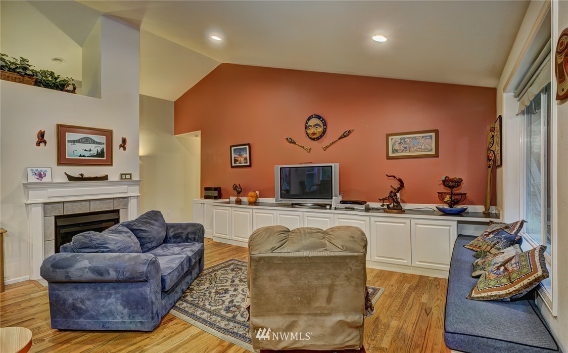 4731 Tree Ridge Lane Northeast Poulsbo, WA 98370 - Photo 10 of 25 Gallery Image 10