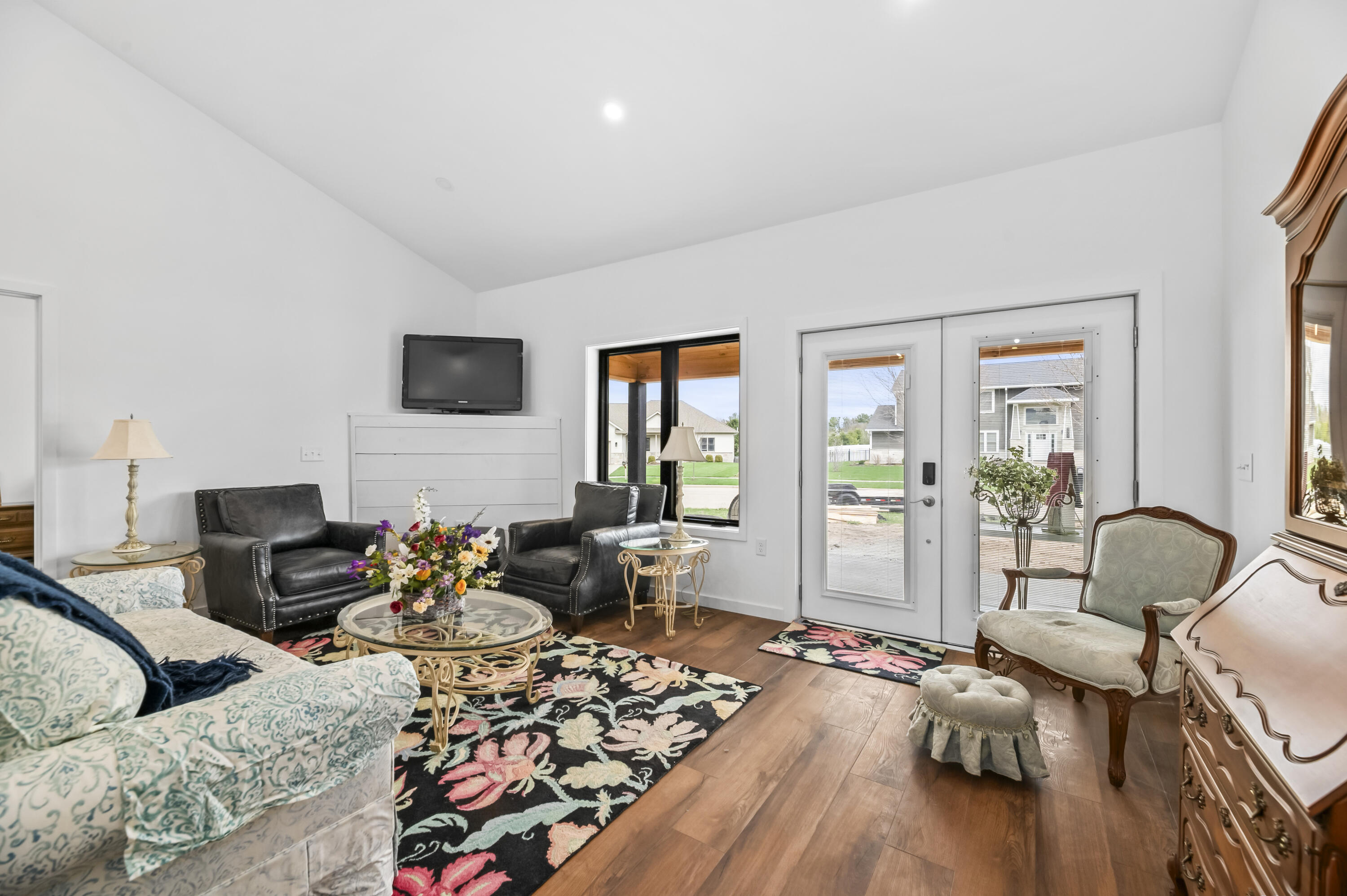 1401 Devon Road Burlington, WI 53105 - Photo 11 of 31 DSC_0857