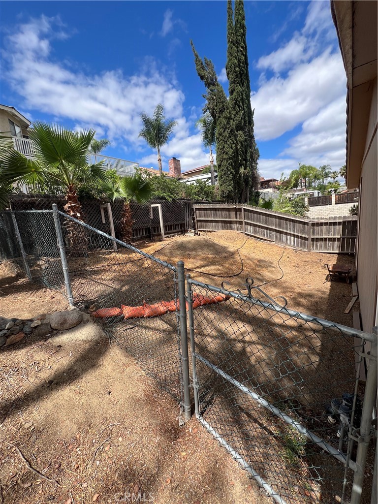 22781 Running Rabbit Court Canyon Lake, CA 92587 - Photo 38 of 41