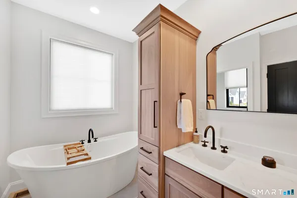 $1,200,000 | 3 Garnet Lane, Ellington, CT 06029
