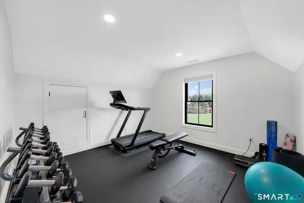 $1,200,000 | 3 Garnet Lane, Ellington, CT 06029