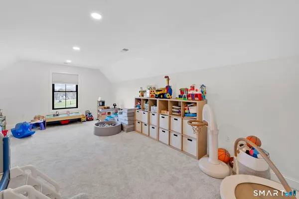 $1,200,000 | 3 Garnet Lane, Ellington, CT 06029