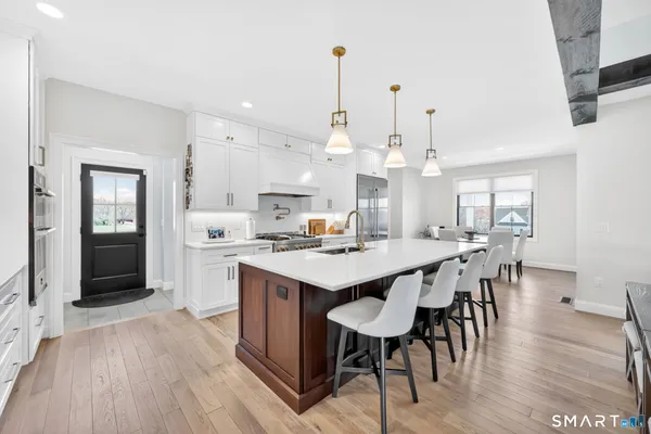 $1,200,000 | 3 Garnet Lane, Ellington, CT 06029