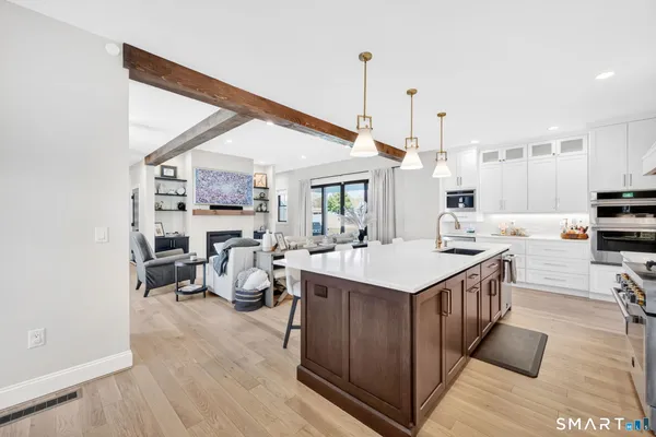 $1,200,000 | 3 Garnet Lane, Ellington, CT 06029