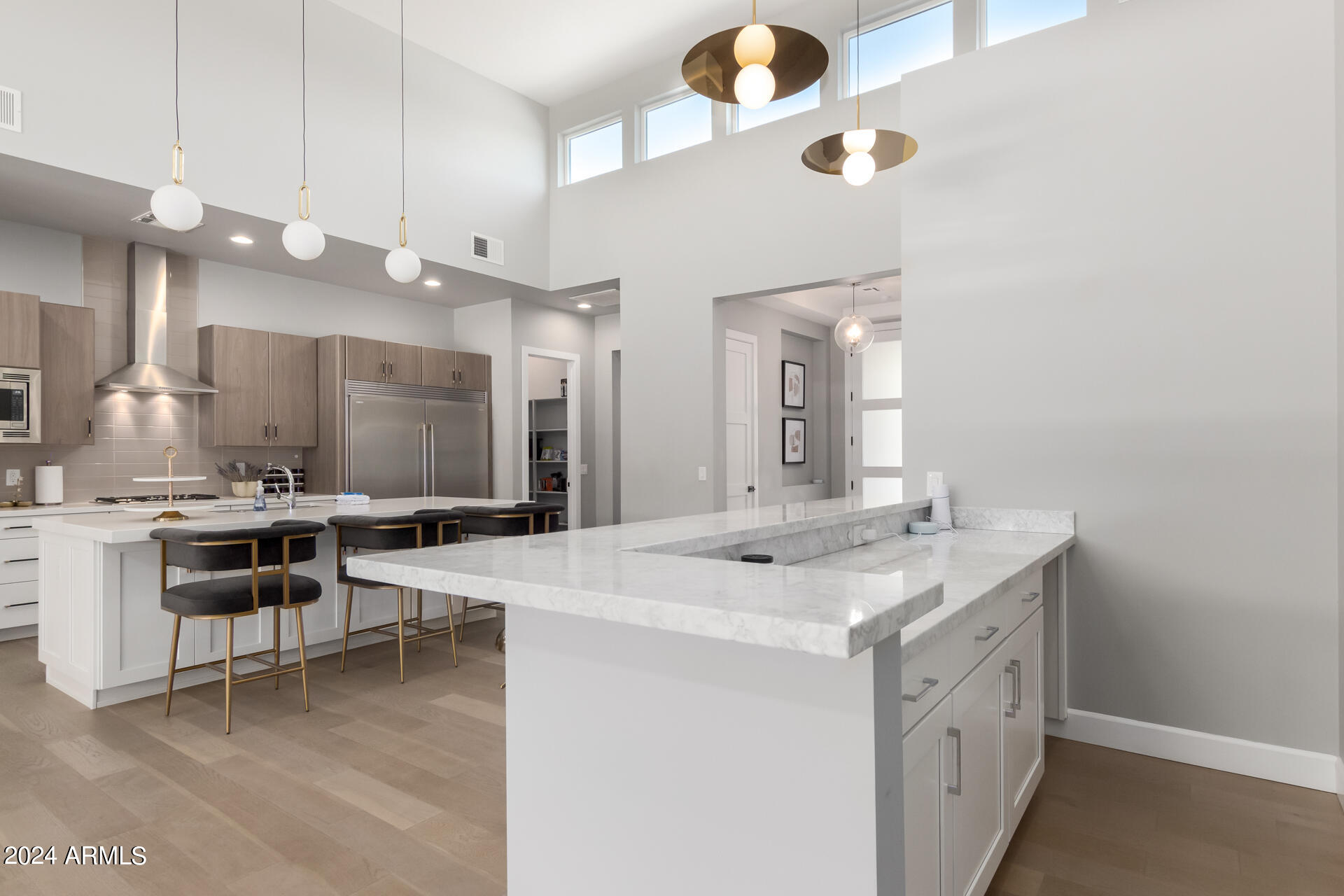 1629 East Montebello Avenue Phoenix, AZ 85016 - Photo 16 of 88 Bar Towards Kitchen