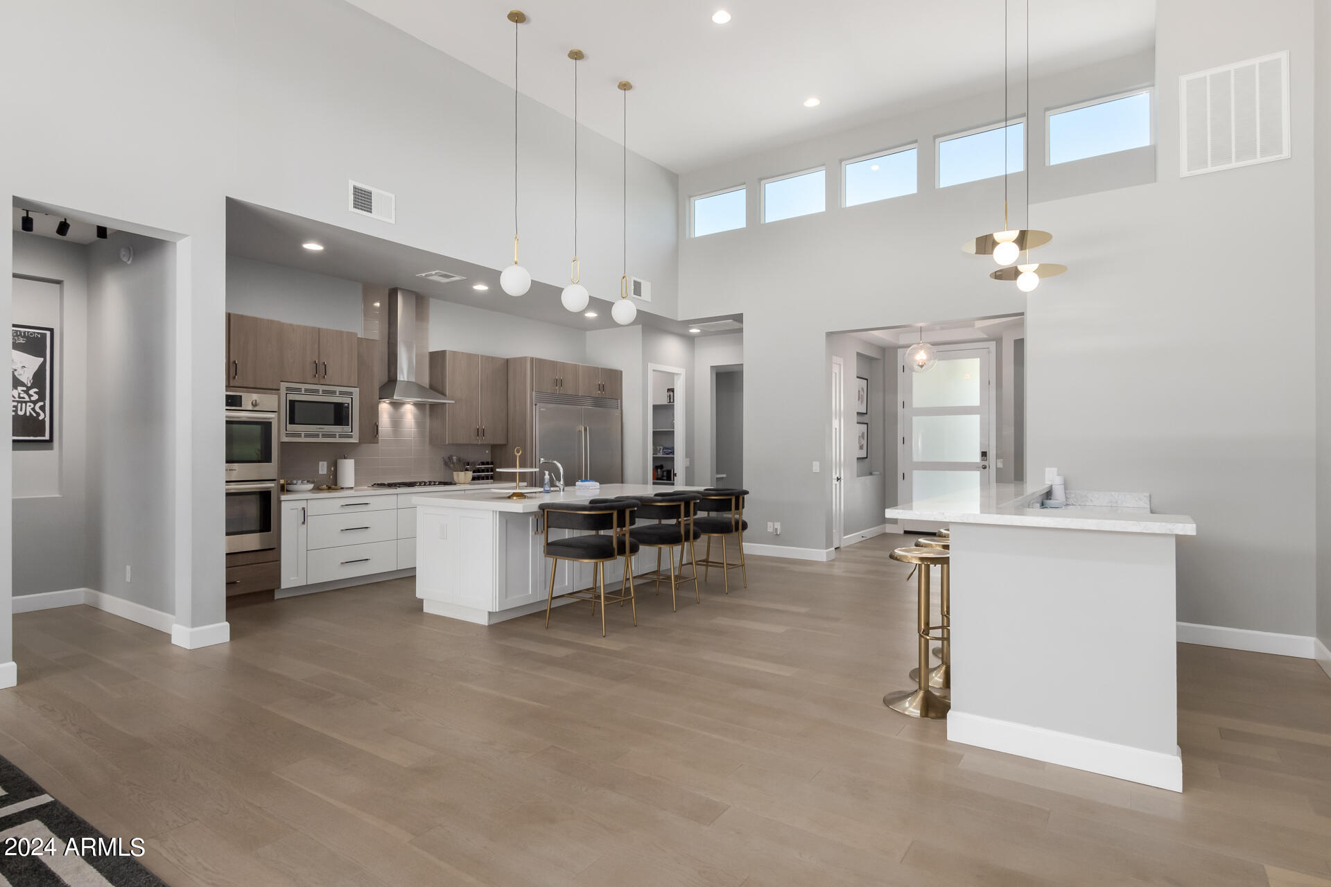 1629 East Montebello Avenue Phoenix, AZ 85016 - Photo 20 of 88 Kitchen & Bar