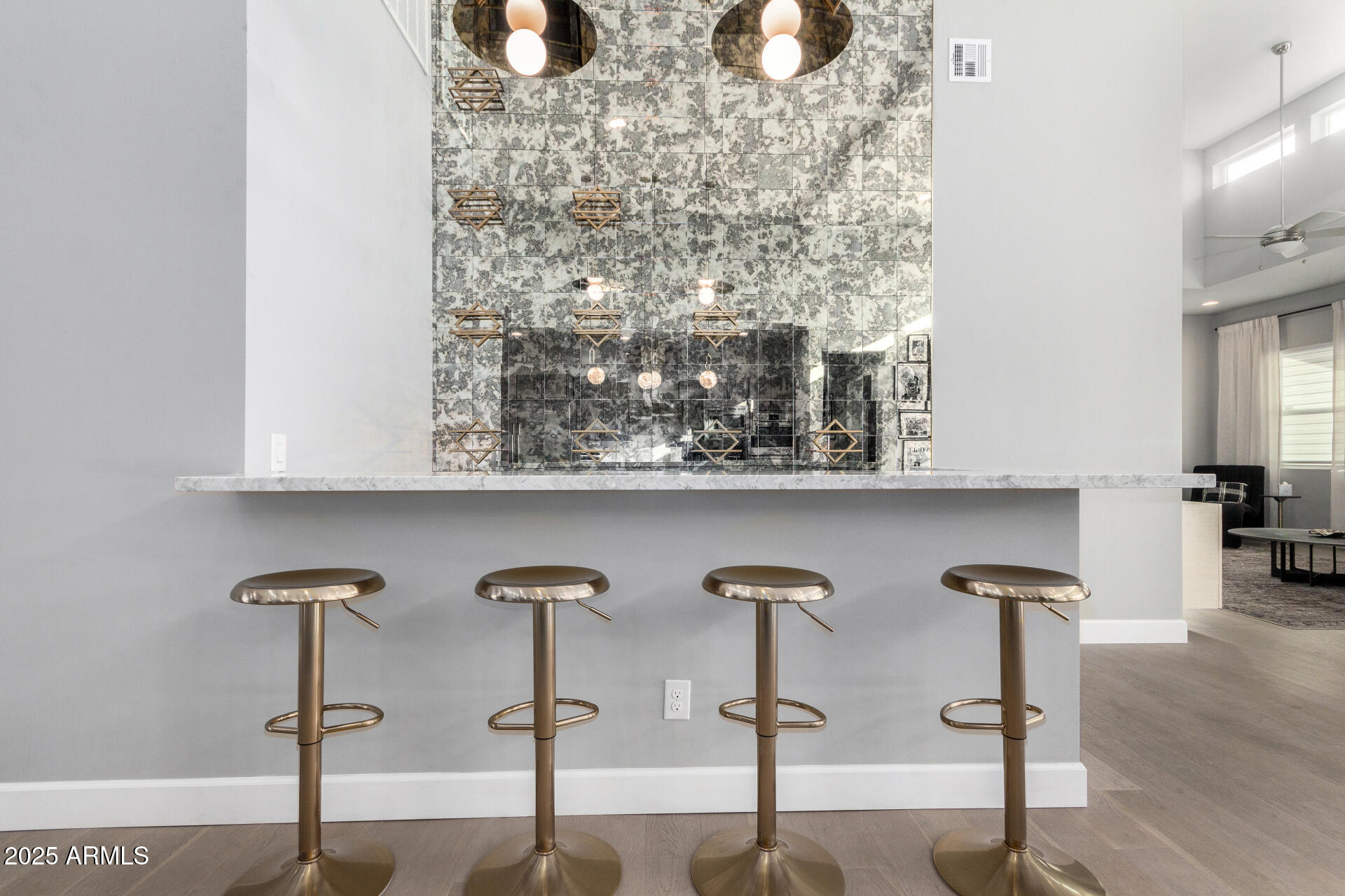 1629 East Montebello Avenue Phoenix, AZ 85016 - Photo 2 of 88 Bar Area