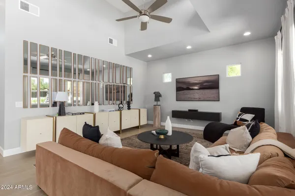 $12,000 | 1629 East Montebello Avenue, Phoenix, AZ 85016