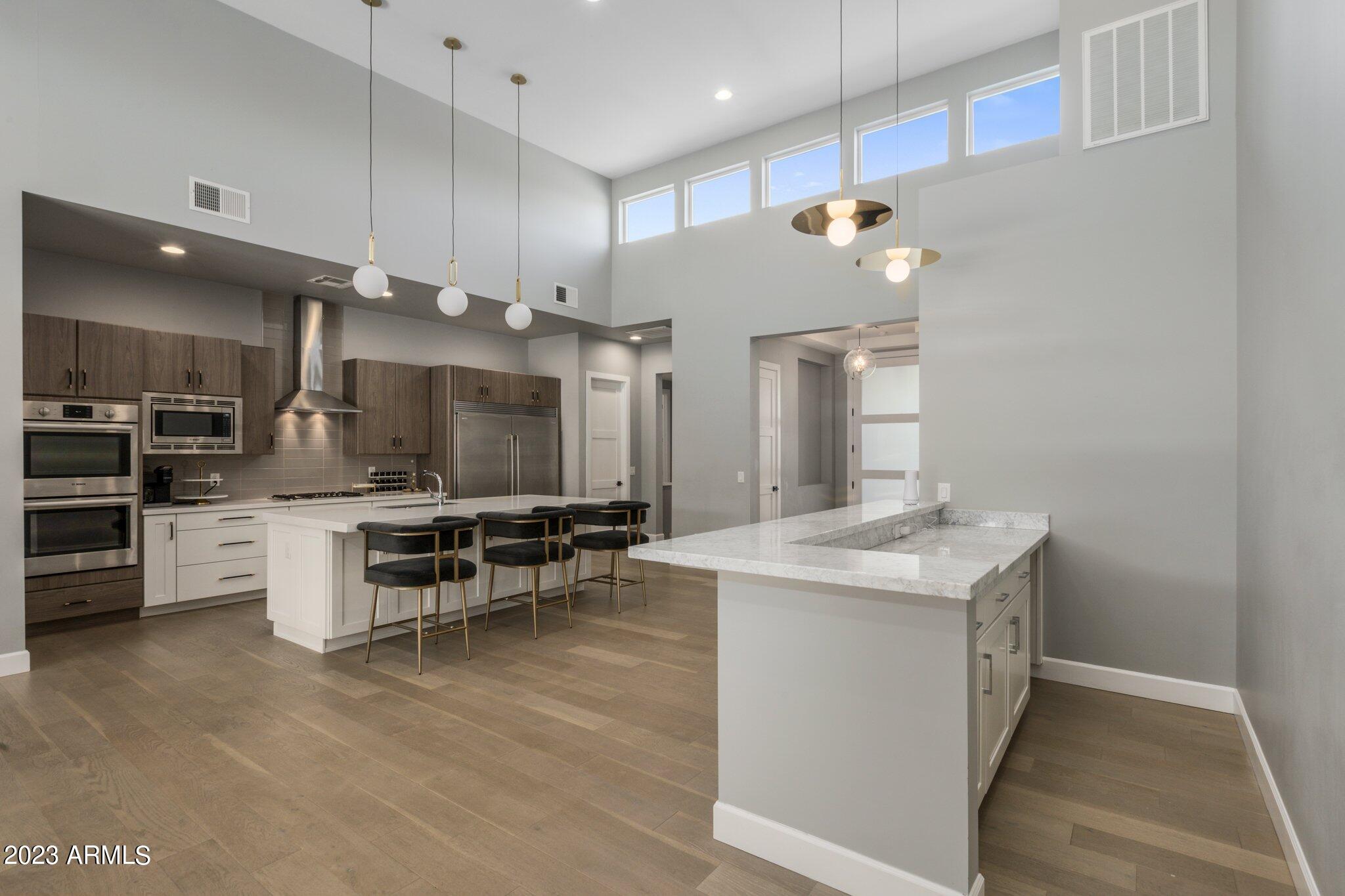 1629 East Montebello Avenue Phoenix, AZ 85016 - Photo 29 of 88 Kitchen & Bar