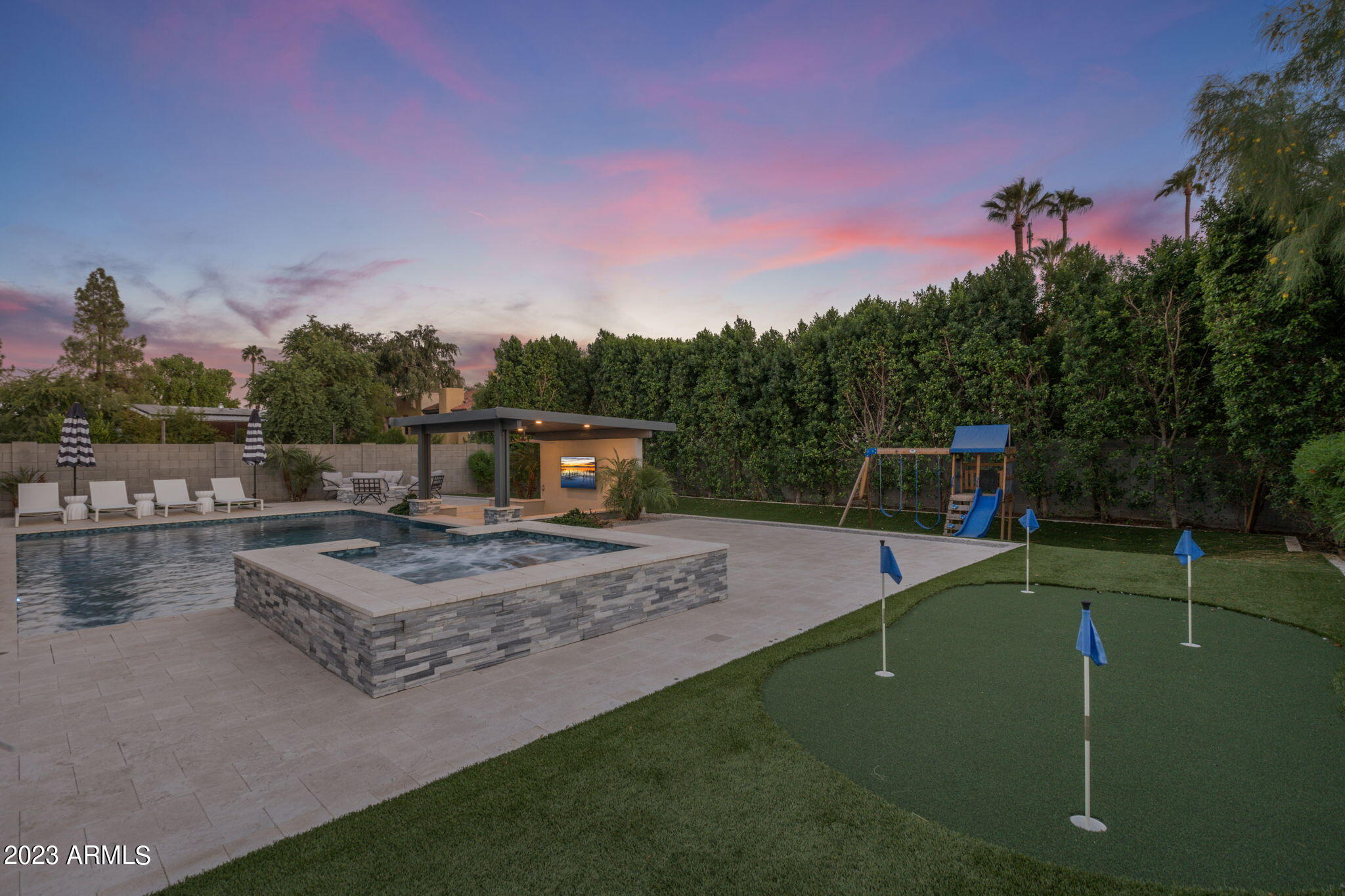 1629 East Montebello Avenue Phoenix, AZ 85016 - Photo 37 of 88 Putting Green