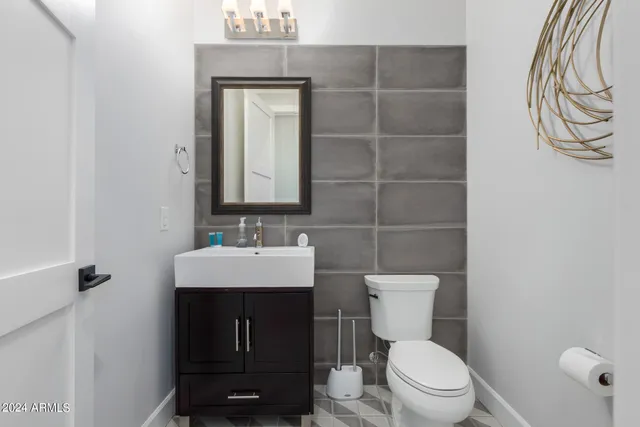 $12,000 | 1629 East Montebello Avenue, Phoenix, AZ 85016