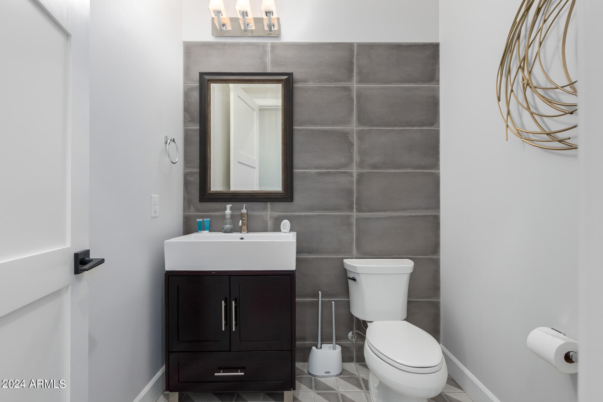 1629 East Montebello Avenue Phoenix, AZ 85016 - Photo 47 of 88 Powder Room