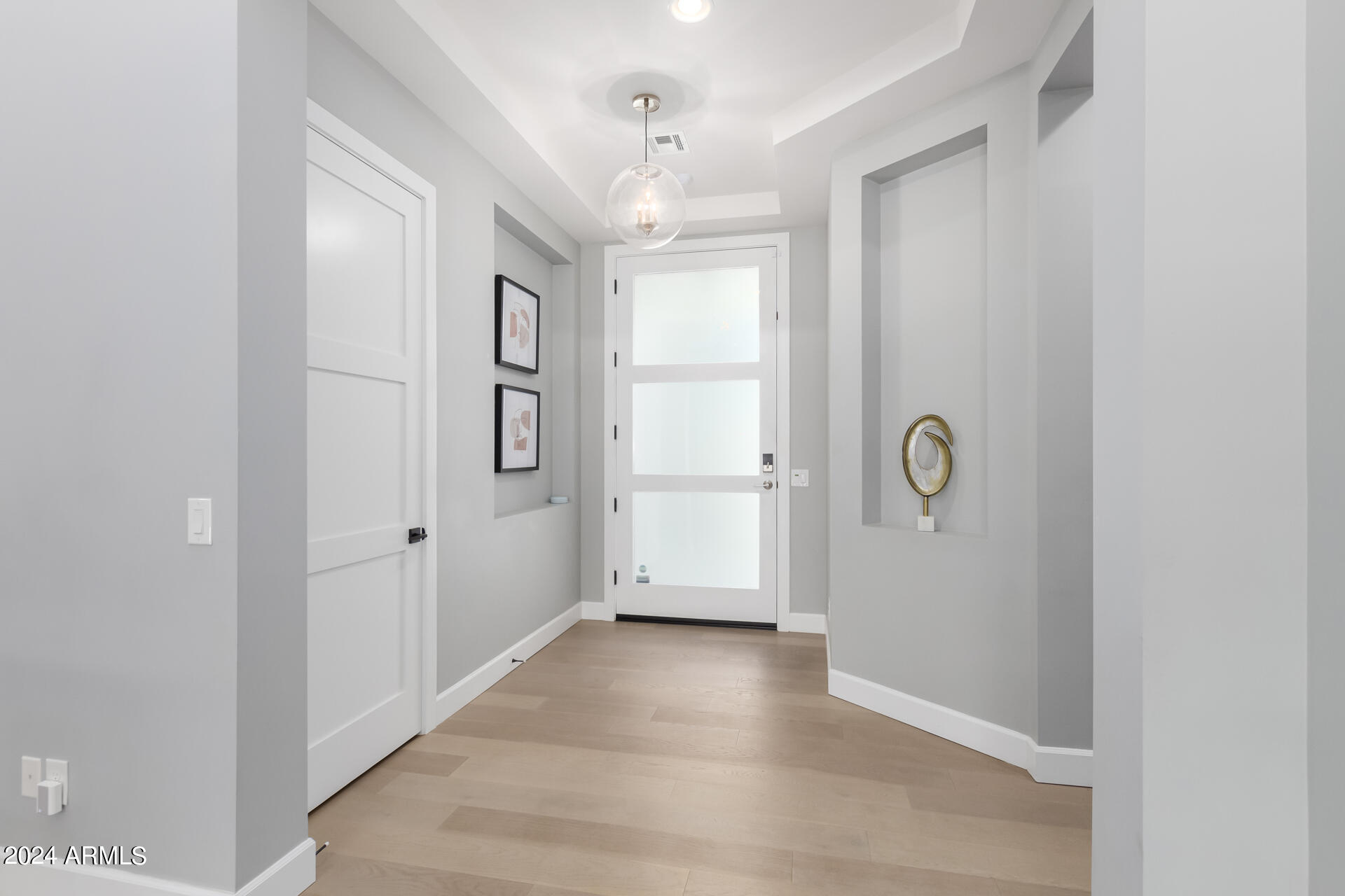 1629 East Montebello Avenue Phoenix, AZ 85016 - Photo 87 of 88 Entry