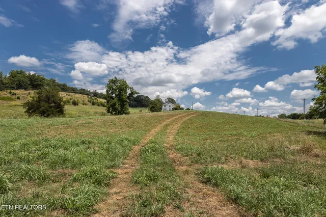 $450,000 | 411 3rd Street, Maryville, TN 37804