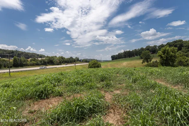 $450,000 | 411 3rd Street, Maryville, TN 37804