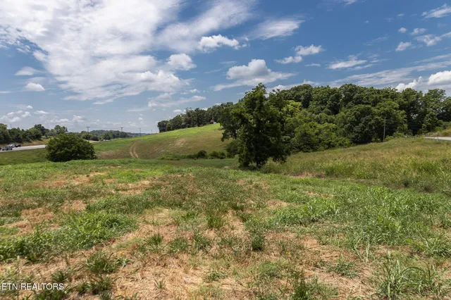 $450,000 | 411 3rd Street, Maryville, TN 37804