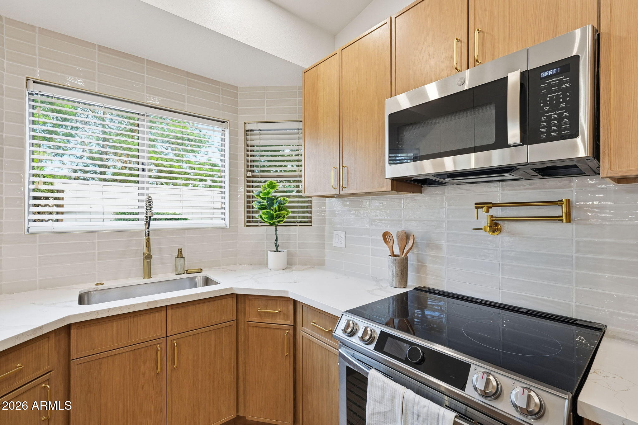 962 East Cullumber Street Gilbert, AZ 85234 - Photo 11 of 37 017_ListerPros