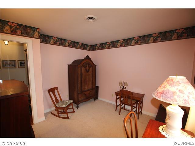 10047 Cool Spring Road Mechanicsville, VA 23116 - Photo 11 of 17 Gallery Image 11