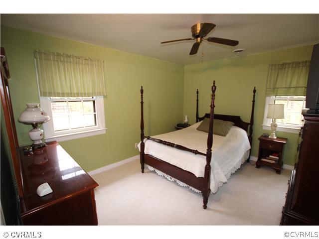 10047 Cool Spring Road Mechanicsville, VA 23116 - Photo 12 of 17 Gallery Image 12