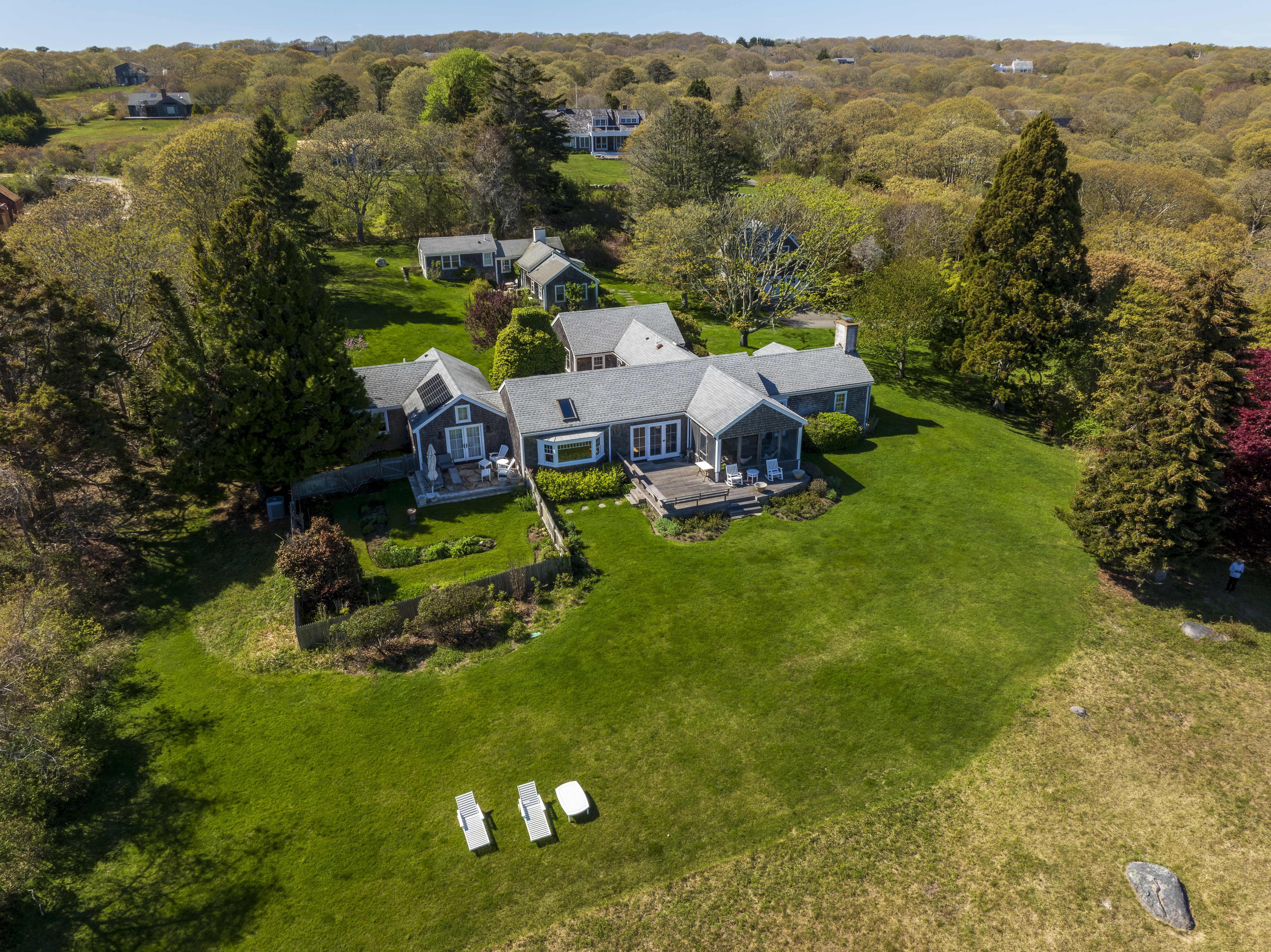 6 Wakeman Road Chilmark, MA 02535 - Photo 4 of 51