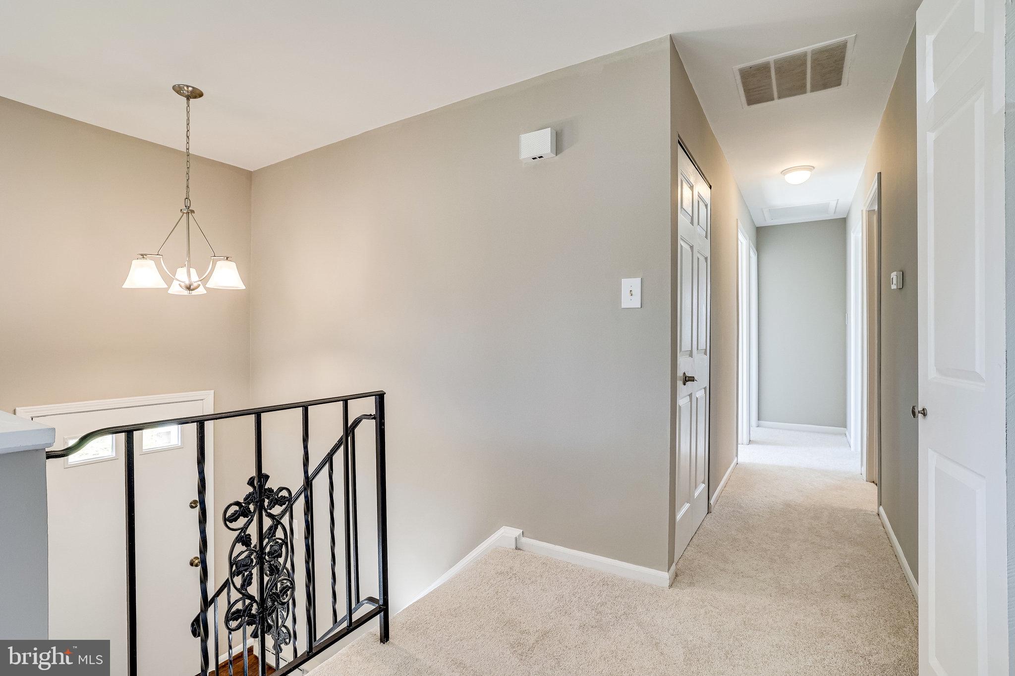 1501 East Beech Road Sterling, VA 20164 - Photo 16 of 41 Upper Hall