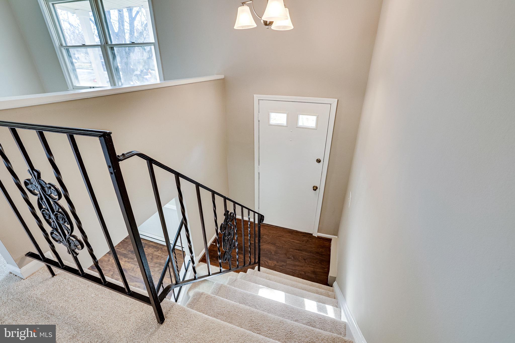 1501 East Beech Road Sterling, VA 20164 - Photo 3 of 41 Entry Way