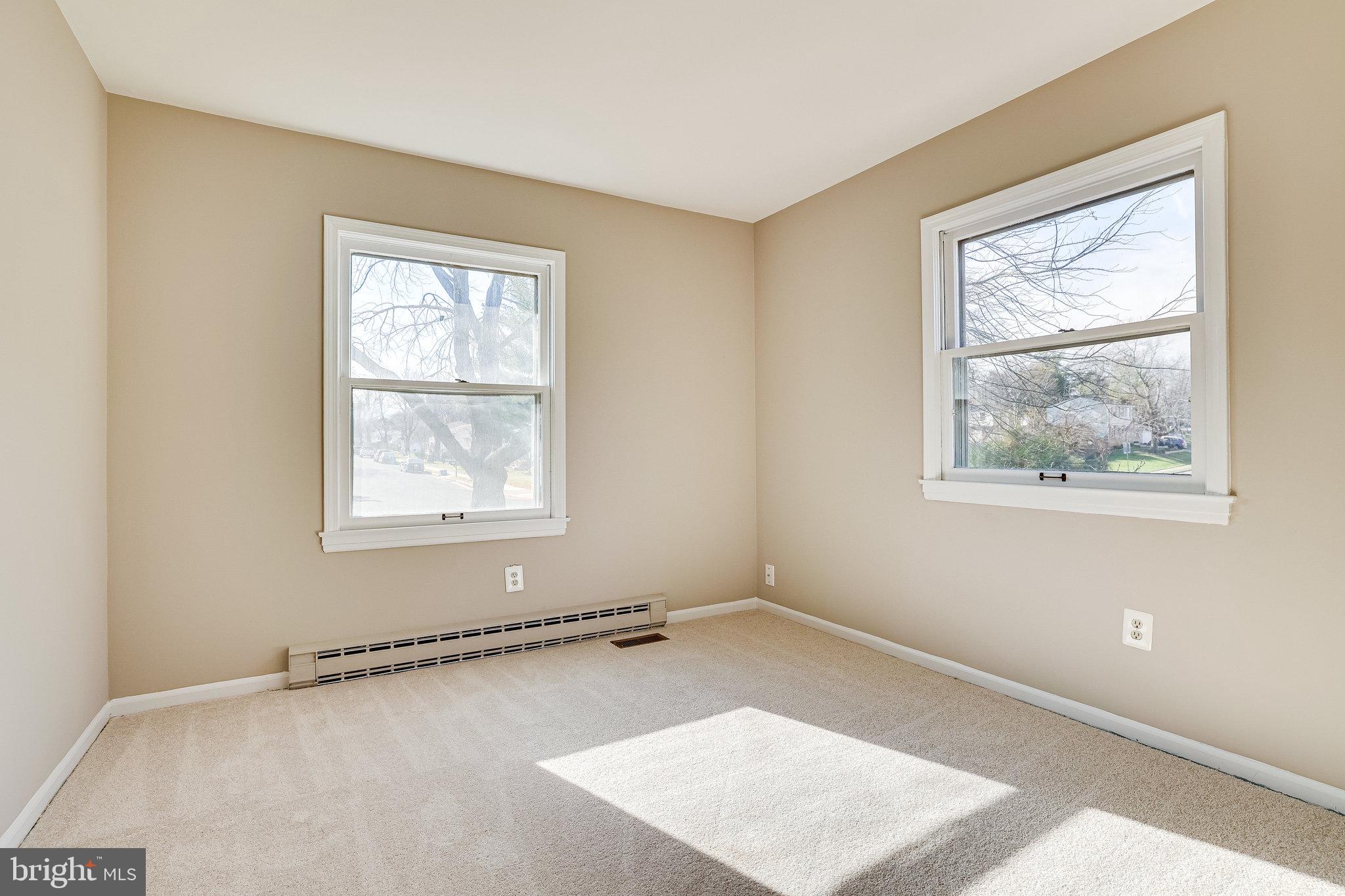 1501 East Beech Road Sterling, VA 20164 - Photo 21 of 41 Bed 2 (Upper Level)