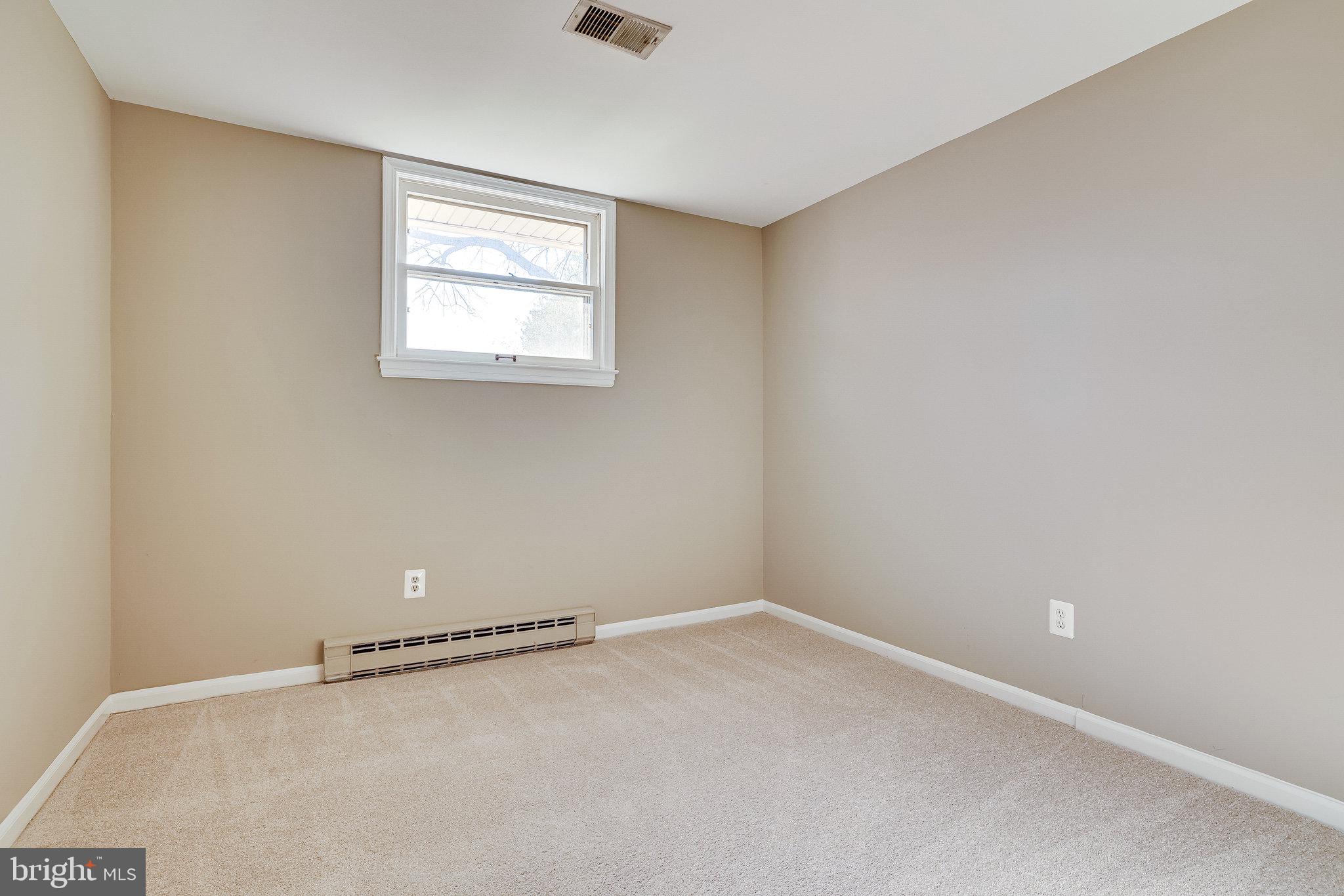 1501 East Beech Road Sterling, VA 20164 - Photo 34 of 41 Bedroom 4 (Lower Level)