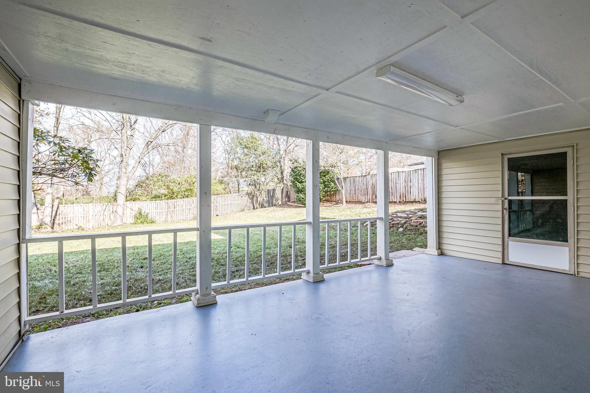 1501 East Beech Road Sterling, VA 20164 - Photo 38 of 41 Covered Patio