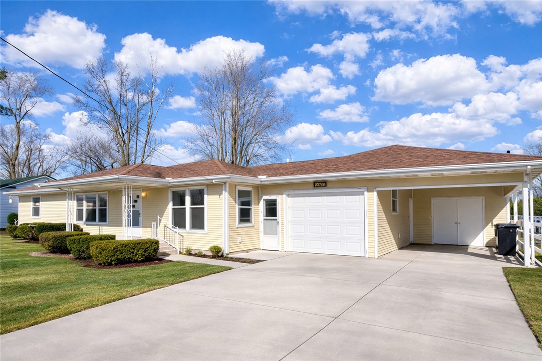 2717 East Washington Road Casey, IL 62420 - Photo 1 of 22
