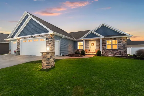 $579,900 | 3492 Peppergrass Drive, Green Bay, WI 54311