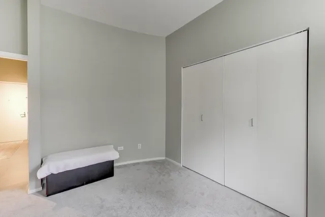 a bathroom with a toilet