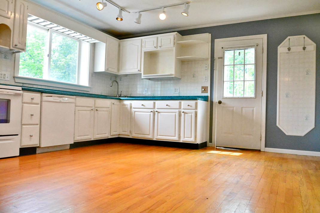 248 Clement Hill Road Hopkinton, NH 03229 - Photo 3 of 36 Gallery Image 3