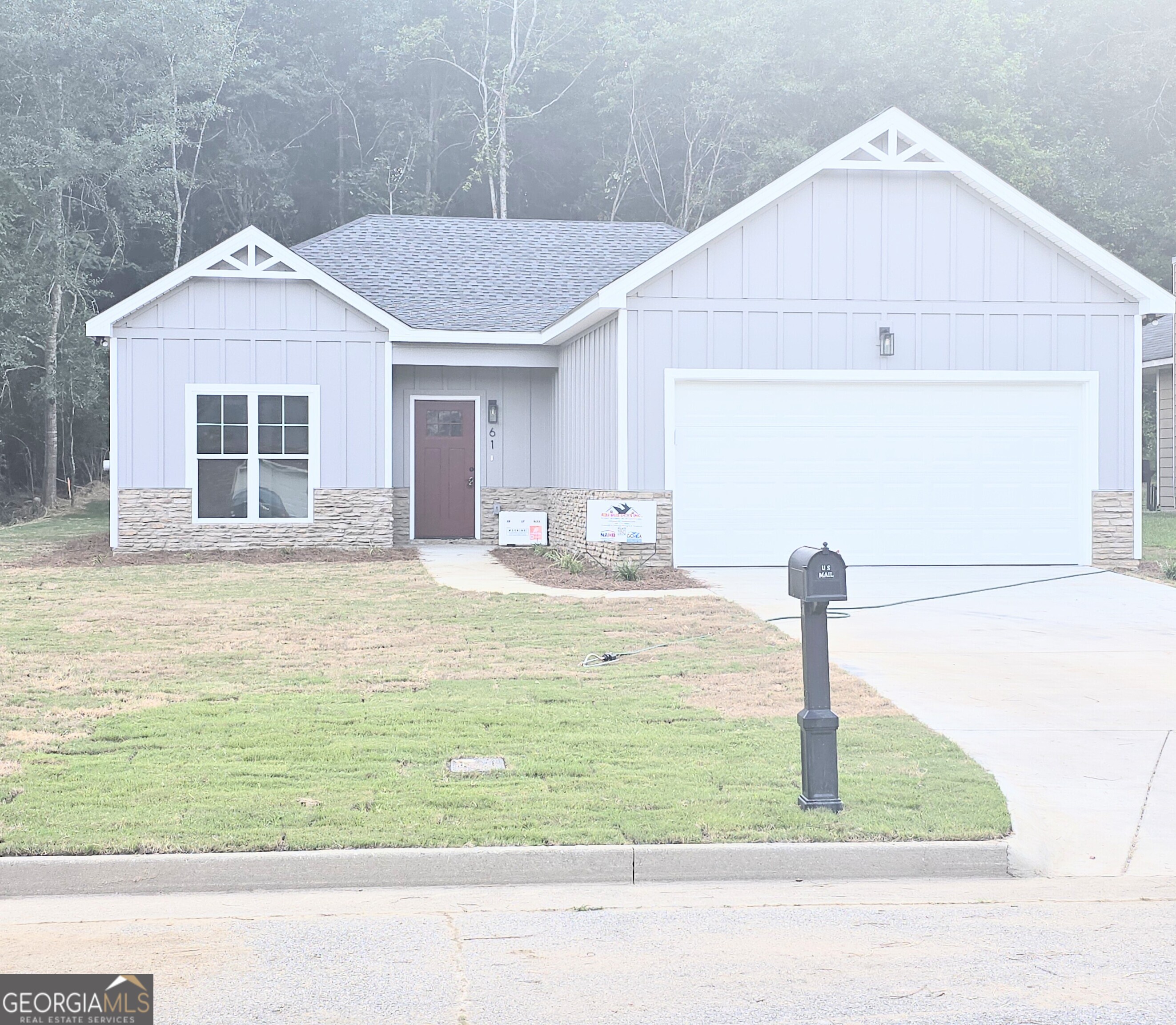 61 R C Allen Drive Columbus, GA 31907 - Photo 1 of 21 Front of House