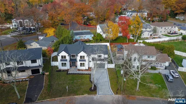 $2,799,000 | 333 Harrison Street, Paramus, NJ 07652