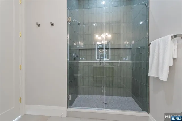 $2,799,000 | 333 Harrison Street, Paramus, NJ 07652