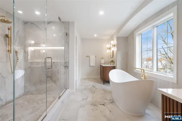 $2,799,000 | 333 Harrison Street, Paramus, NJ 07652