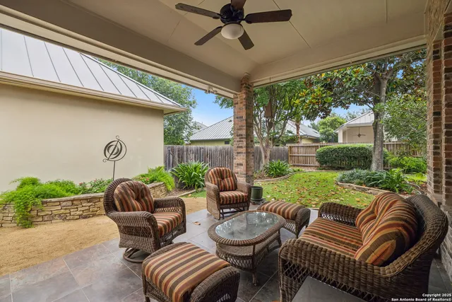 $724,900 | 126 Calais Way, Shavano Park, TX 78249