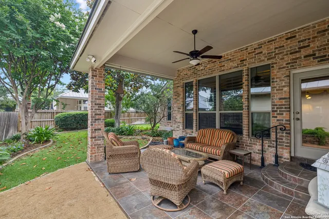 $724,900 | 126 Calais Way, Shavano Park, TX 78249