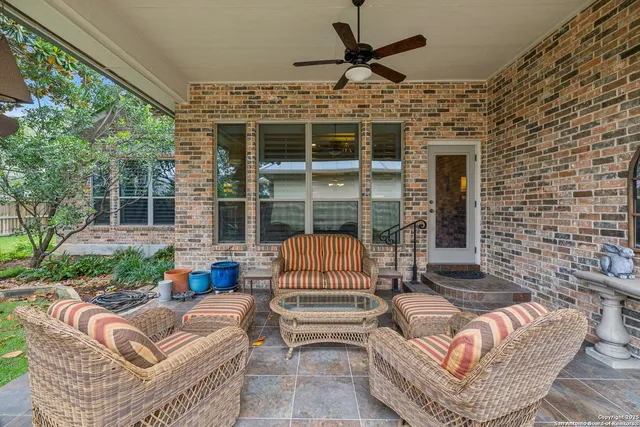 $724,900 | 126 Calais Way, Shavano Park, TX 78249