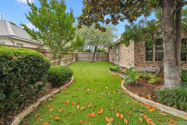 $724,900 | 126 Calais Way, Shavano Park, TX 78249