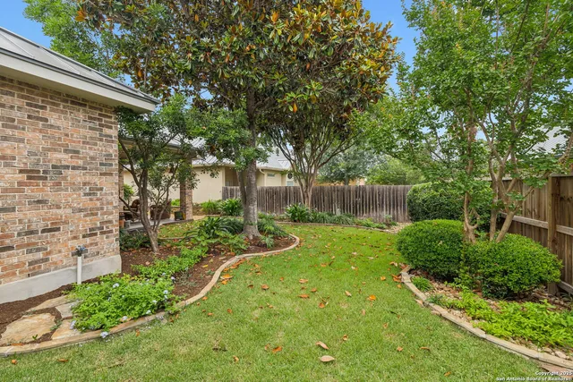 $724,900 | 126 Calais Way, Shavano Park, TX 78249