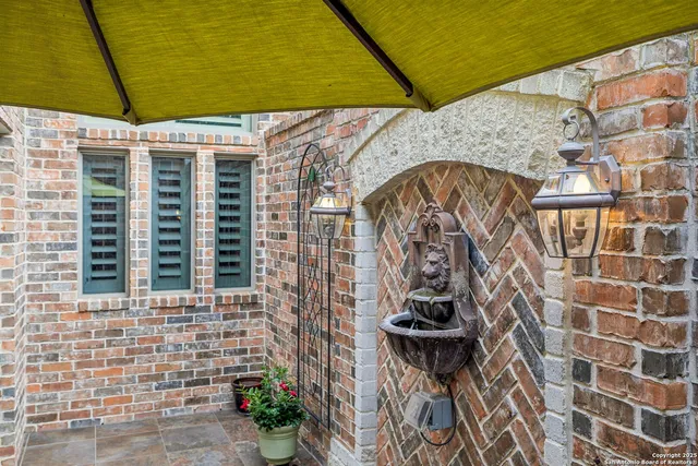 $724,900 | 126 Calais Way, Shavano Park, TX 78249