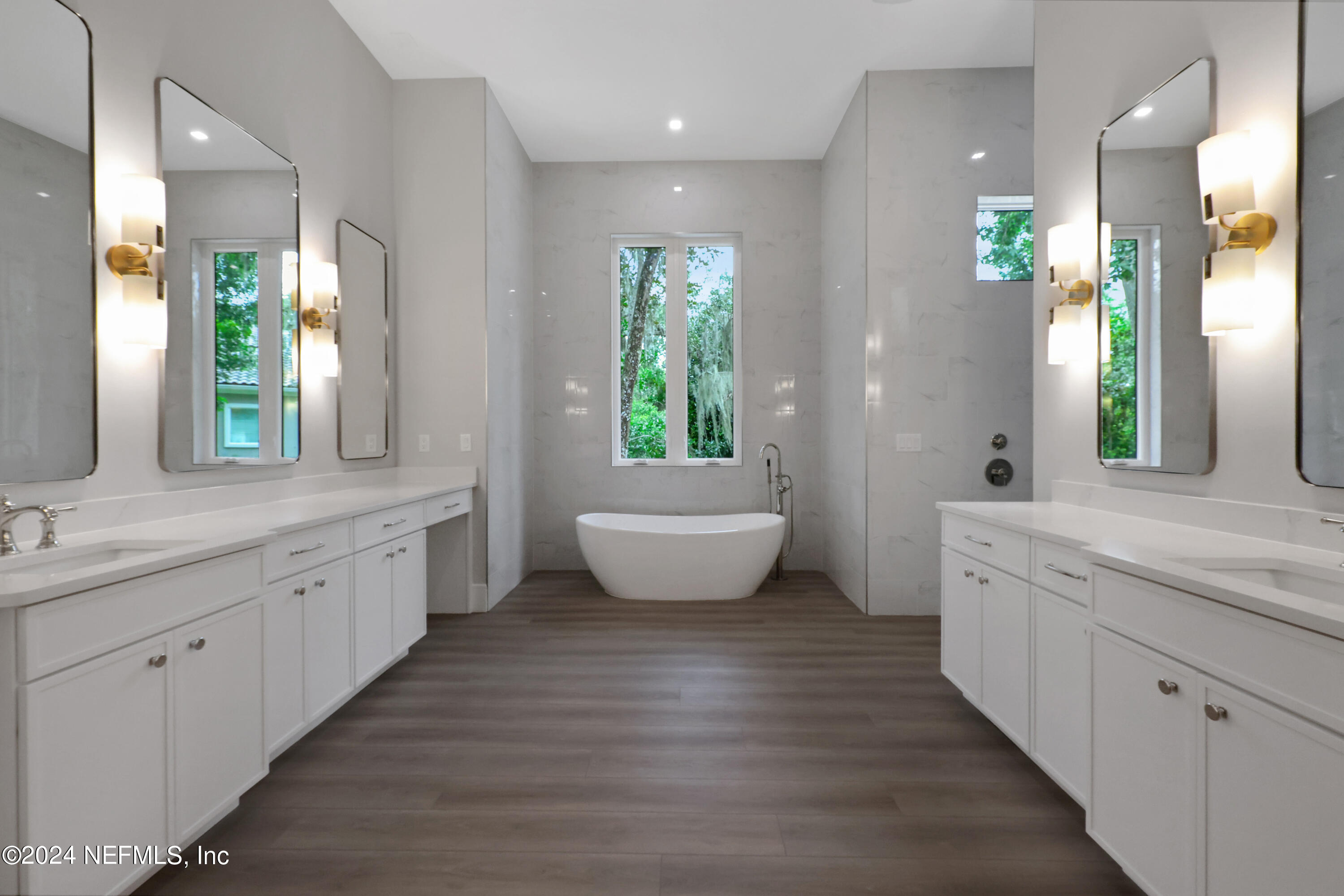 149 Marshall Creek Drive St. Augustine, FL 32095 - Photo 31 of 91 Primary Bath