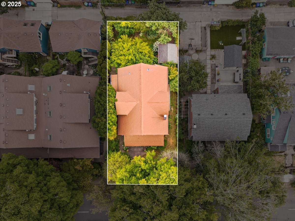 1844 Southeast 12th Avenue Portland, OR 97214 - Photo 47 of 48 an aerial view of a house having yard