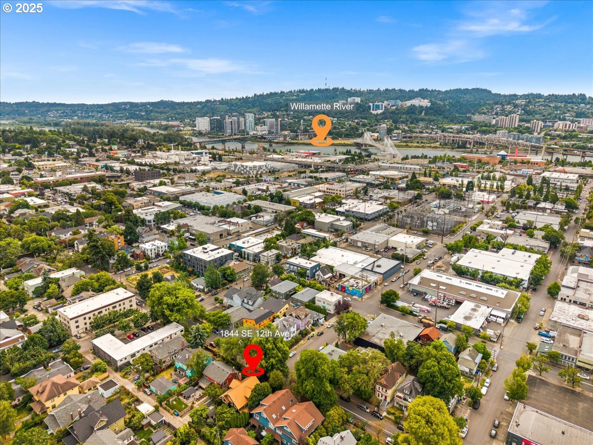 1844 Southeast 12th Avenue Portland, OR 97214 - Photo 48 of 48 a view of city and mountain