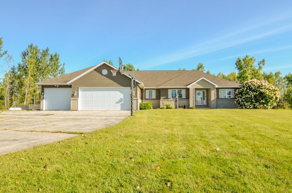 W2182 County Road South Pulaski, WI 54162 - Photo 1 of 75 Gallery Image 1